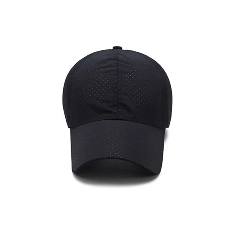 Breathable baseball cap with sun protection